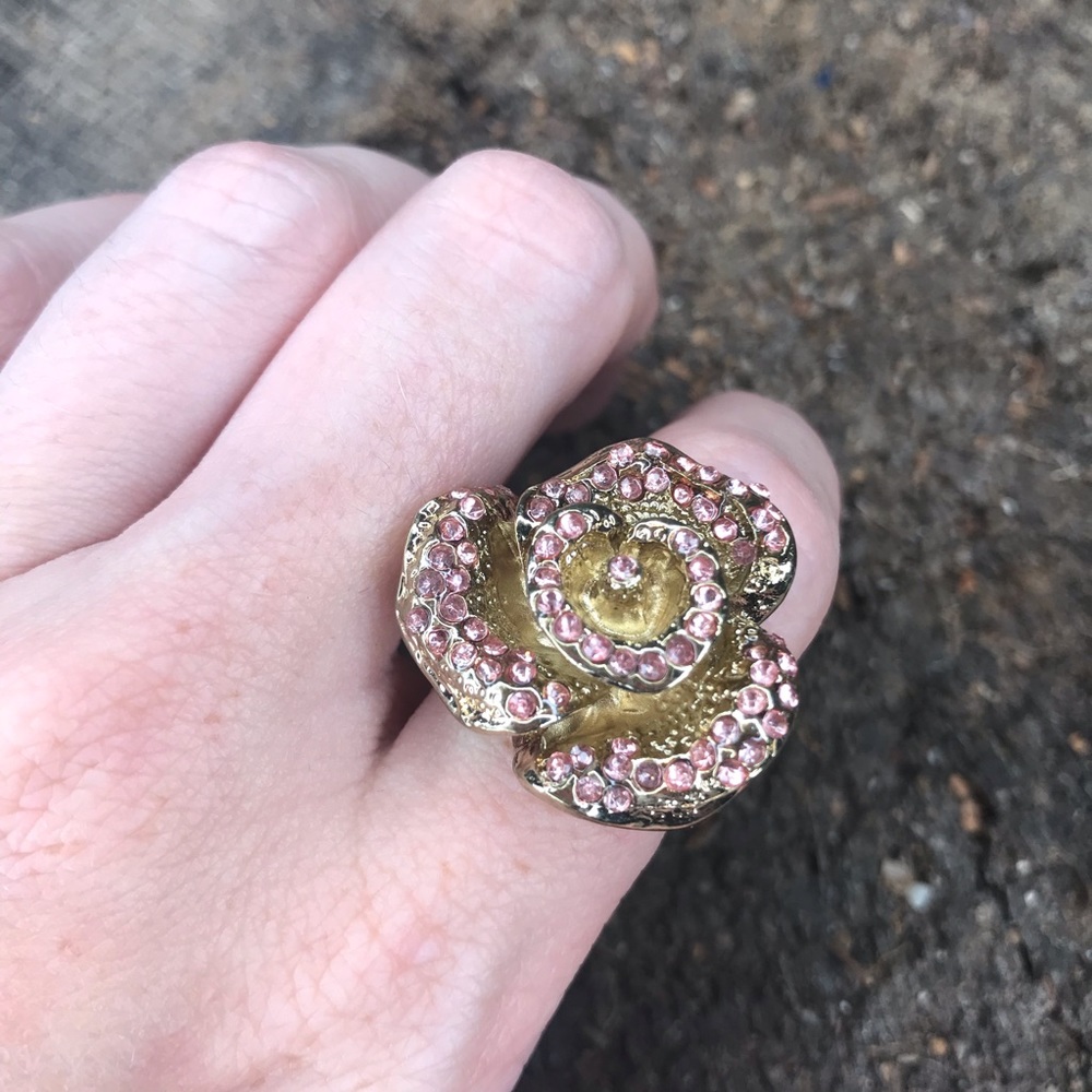 Pink flower ring rhinestone